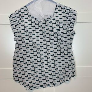 Joie dragonfly print rancher top size large.
